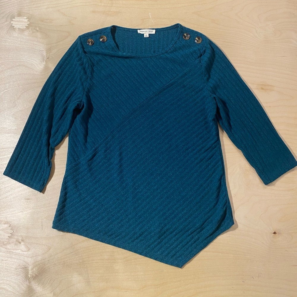 Parallel Skies Teal kite Hem Top Large (QL)